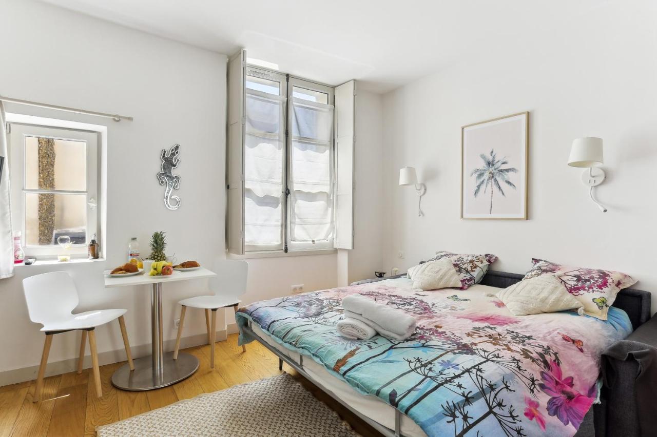 Cosy Studio - Coeur De Versailles Apartment ภายนอก รูปภาพ